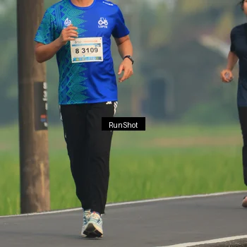 Runner Photo 5936655
