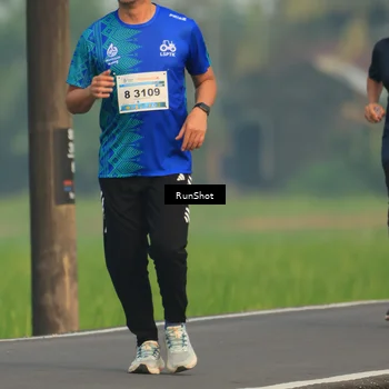 Runner Photo 5936657