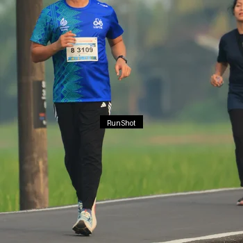 Runner Photo 5936669