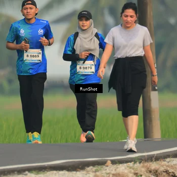 Runner Photo 5936705