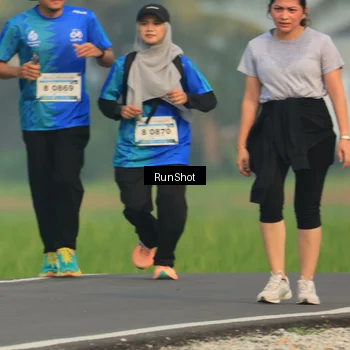 Runner Photo 5936719