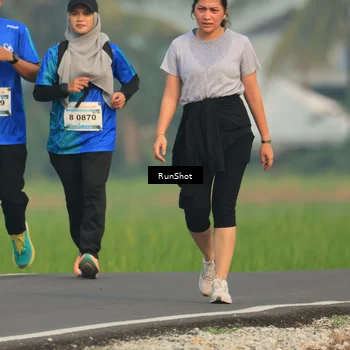 Runner Photo 5936733