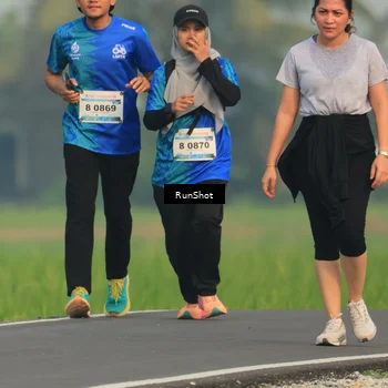 Runner Photo 5936735