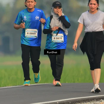 Runner Photo 5936745