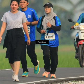 Runner Photo 5936755