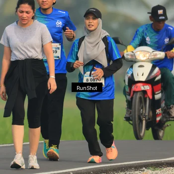 Runner Photo 5936762