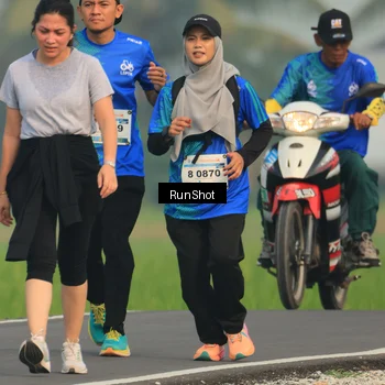 Runner Photo 5936764