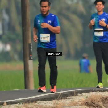 Runner Photo 5936871