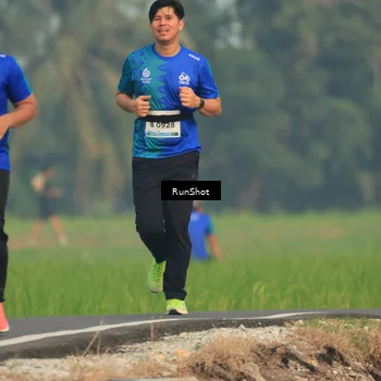 Runner Photo 5936888