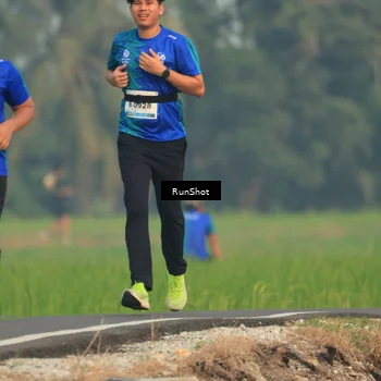 Runner Photo 5936891