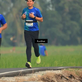 Runner Photo 5936894