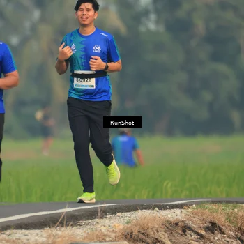 Runner Photo 5936896