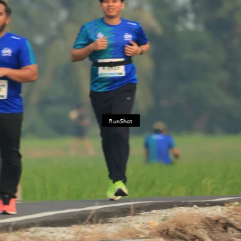 Runner Photo 5936899