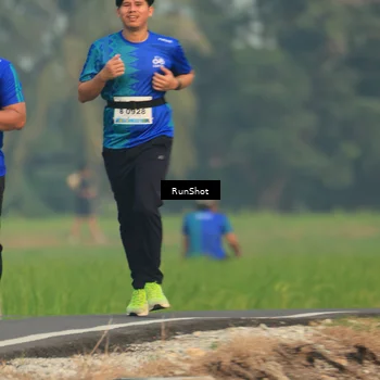 Runner Photo 5936909