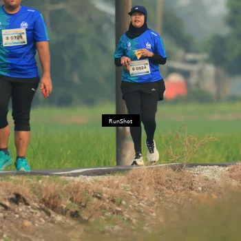 Runner Photo 5937004