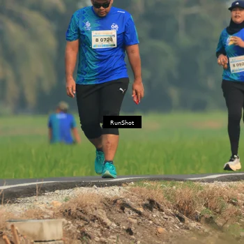 Runner Photo 5937023