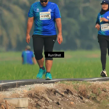 Runner Photo 5937025