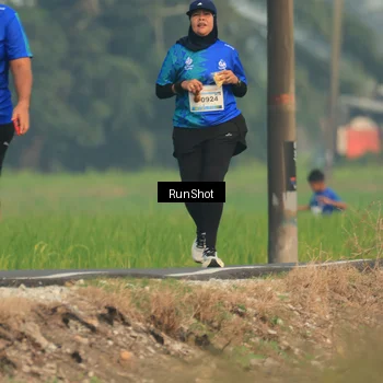Runner Photo 5937031