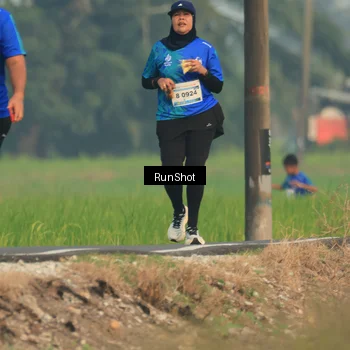 Runner Photo 5937034