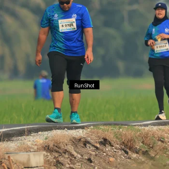Runner Photo 5937037