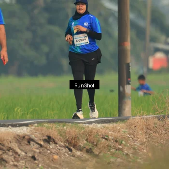 Runner Photo 5937042