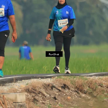 Runner Photo 5937051