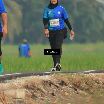 Runner Photo 5937062