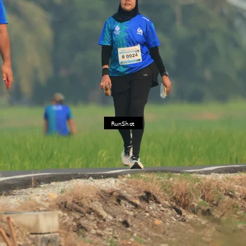 Runner Photo 5937069