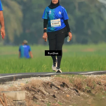 Runner Photo 5937070