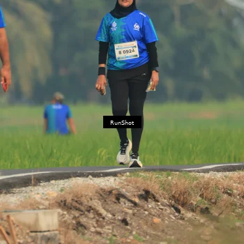 Runner Photo 5937071