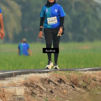 Runner Photo 5937095