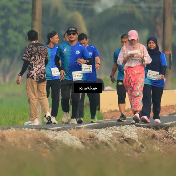 Runner Photo 5937099