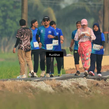 Runner Photo 5937103