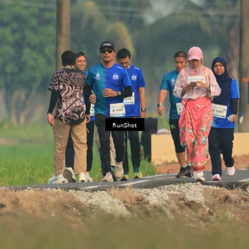 Runner Photo 5937109