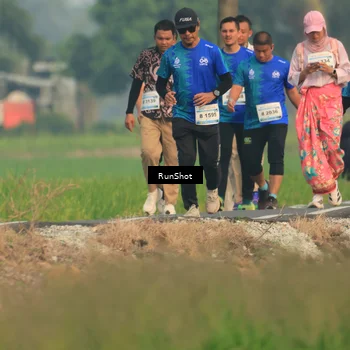 Runner Photo 5937119