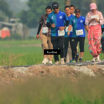 Runner Photo 5937122