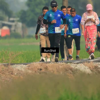 Runner Photo 5937128