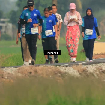 Runner Photo 5937168