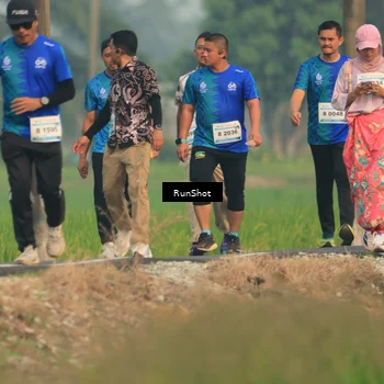 Runner Photo 5937181