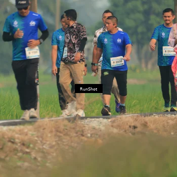 Runner Photo 5937183