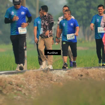 Runner Photo 5937186