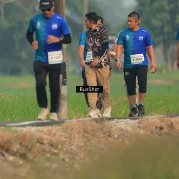 Runner Photo 5937206