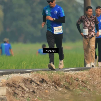 Runner Photo 5937215