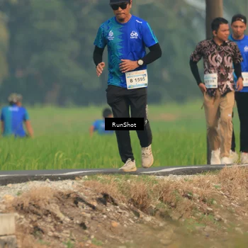 Runner Photo 5937217
