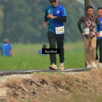Runner Photo 5937222