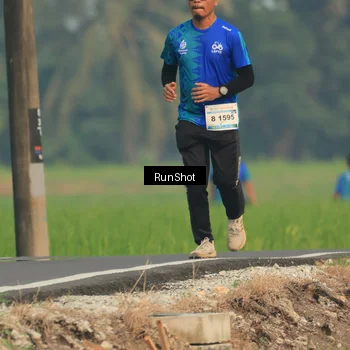 Runner Photo 5937224