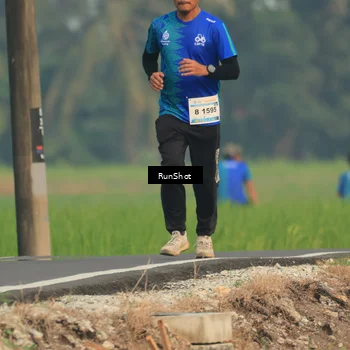 Runner Photo 5937238