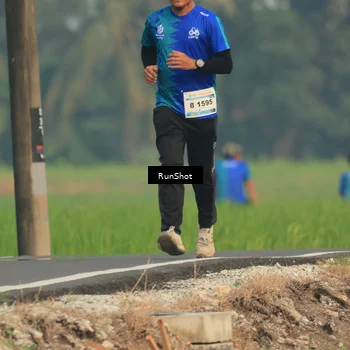 Runner Photo 5937241
