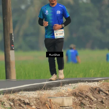 Runner Photo 5937247