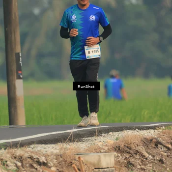 Runner Photo 5937249